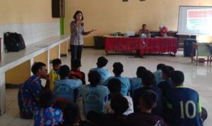 Bina Remaja, Personel Polres BU Turun ke Sekolah