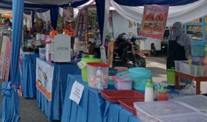 Beragam Kuliner Dijajakan Pada Festival Tapak Paderi