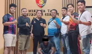Diamanahkan Jaga Rumah, Malah Curi Barang Senilai Ratusan Juta