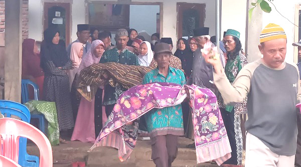 Kecebur ke Dalam Sumur Dua Kakak Beradik Meninggal Dua Balita Tewas Tercebur ke Sumur
