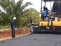 Jalan D4-Gembung Raya Dihotmix
