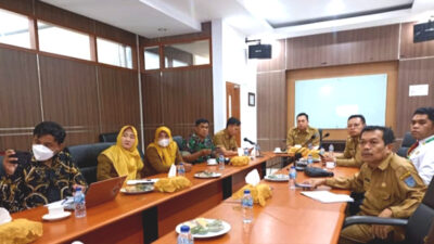 Kadinkes BU Ikuti Zoom Meeting bersama Kemendagri, Bahas Penanganan Inflasi