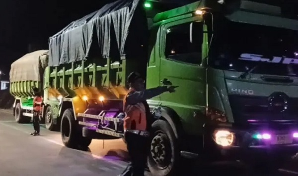 Puluhan Truk Batubara dari Jambi Masuk Bengkulu Bermuatan Lebih Truk batubara dari Jambi