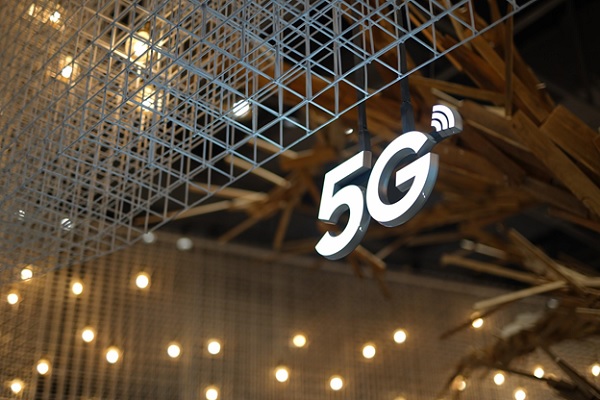 Simak Kelebihan dari Sinyal 5G yang Bikin Internet Makin Ngebut 5G