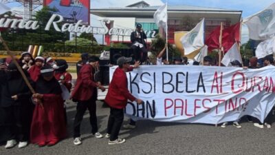 Aksi Mahasiswa Bengkulu Kecam Pembakaran Al-Qur’an