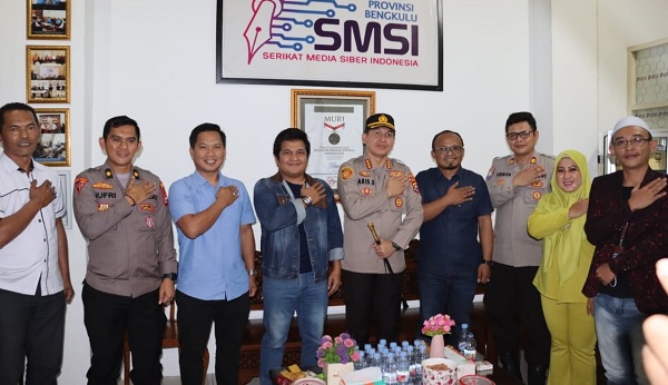 Perkuat Sinergi dan Kemitraan, Kapolresta Bengkulu Kunjungi Kantor SMSI Kunjungi SMSI