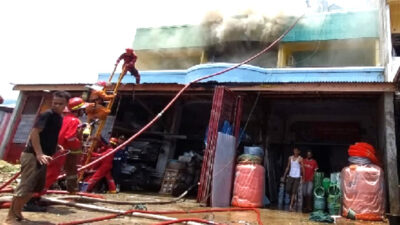 Rabu Siang, Toko Bangunan di Kampung Bali Bengkulu Terbakar