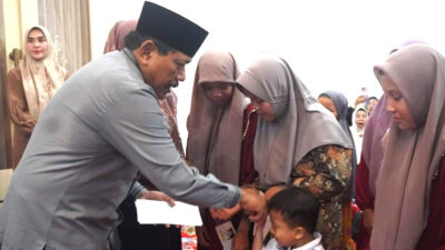 Jelang Ramadhan, Bupati Bengkulu Utara Beri Santunan ke Anak Yatim