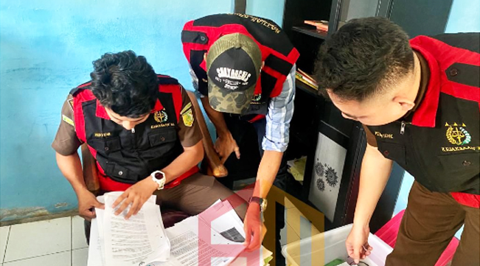 Terkait Dugaan Korupsi BUMDes, Jaksa Geledah Kantor Desa Urai Jaksa Geledah Kantor Desa Urai