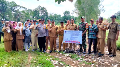Pemdes Arga Mulya Laksanakan Titik Nol Pembangunan Track Jogging