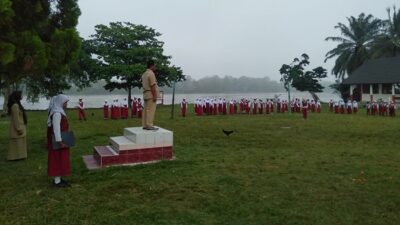 SDN 10 Rantau Bayur Gelar Upacara Hardiknas 2023