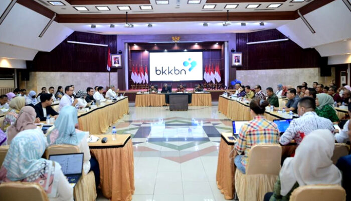 Jelang Hari Keluarga Nasional, Bupati Askolani Hadiri Rakornas di Jakarta