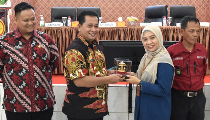 Bupati Banyuasin Launching UHC di Lalang Sembawa