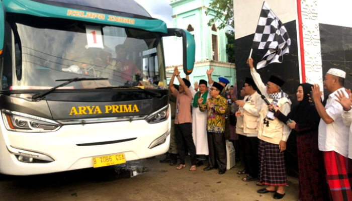 Wabup Banyuasin Lepas Keberangkatan 218 Jemaah Haji