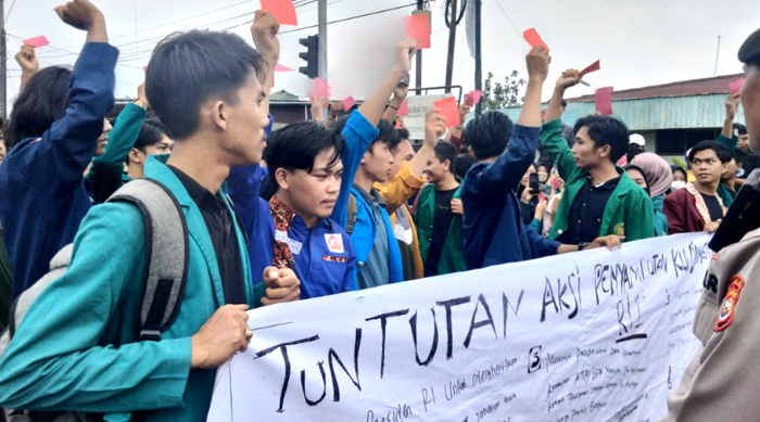 Kehadiran Presiden Jokowi di Bengkulu Disambut Pula dengan Aksi Mahasiswa Aksi Mahasiswa