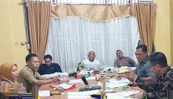Komisi II DPRD BU Gelar Hearing Bersama Pimpinan OPD