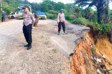 Kondisi Jalan Pesisir Bengkulu Utara Makin Parah