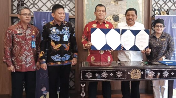 Ketua DPRD BU Dampingi Bupati Teken MoU dengan Kemenkumham RI Teken MoU di Kemenkumham RI
