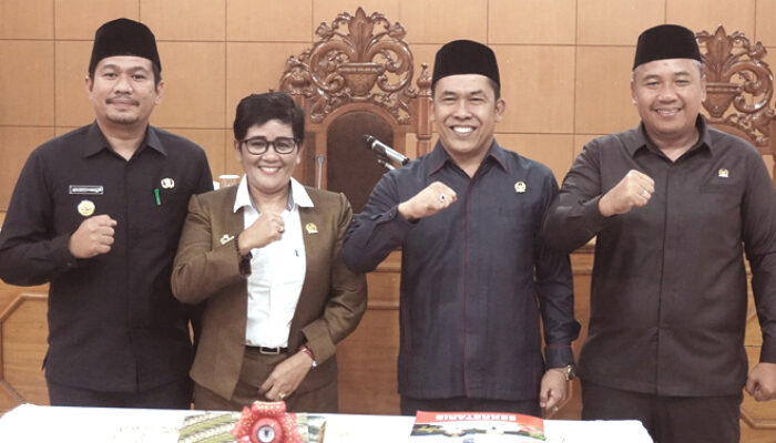 Pemkab BU dan DPRD Teken Kesepakatan Perubahan KUA-PPAS APBD