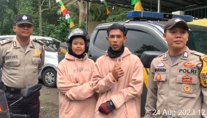 Polisi Kawal Warga Bengkulu Utara Melintas di Jalur Curup-Linggau