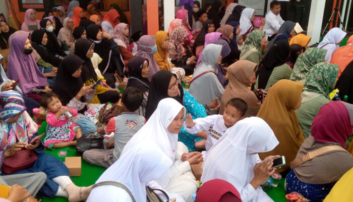 Ratusan Warga Padati Peringatan Maulid Nabi Muhammad di DPD PKS Pemalang