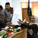 Sekretaris DPRD BU Sampaikan Uraian Hasil Pembahasan Banggar DPRD BU Pengesahan Perda Perubahan APBD_7