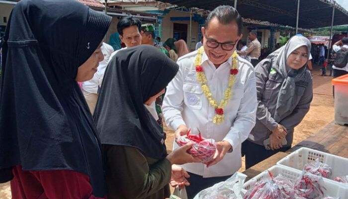 Jelang Ramadhan, Pj Bupati Banyuasin Kunjungi Langsung Lokasi Pasar Murah