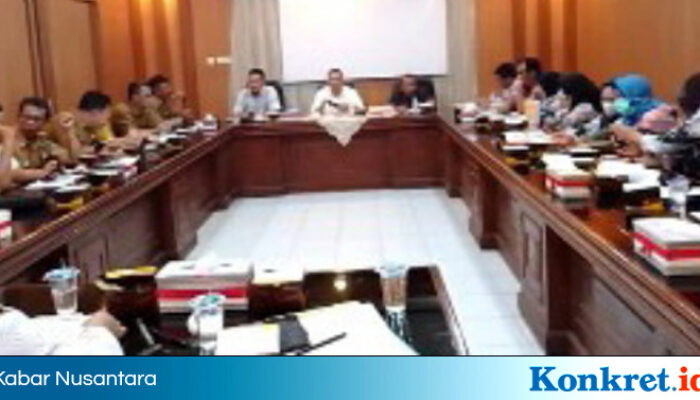 Komisi I DPRD BU Gelar Hearing Bersama Tenaga Honorer