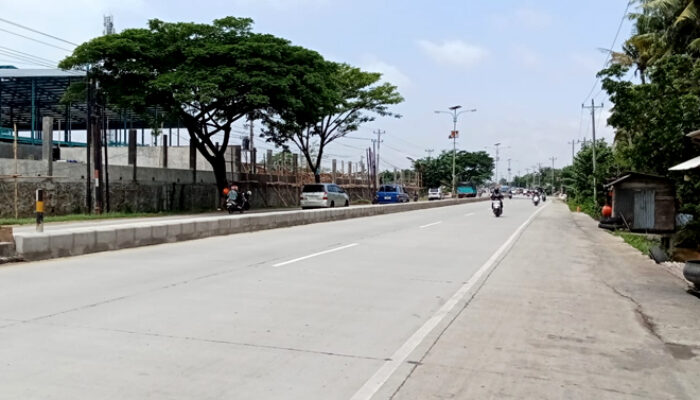 Situasi Siang Hari Pada H-4 di Jalan Raya Pemalang Lengang