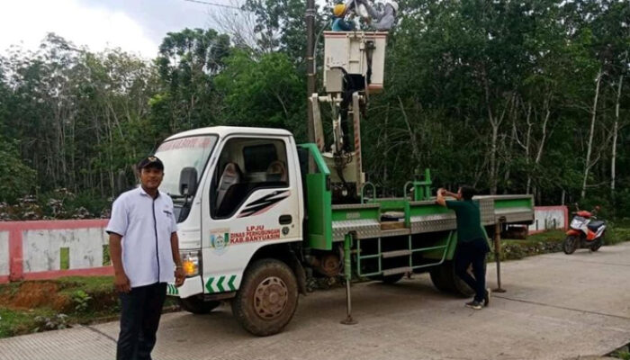 Hemat Pengeluaran, Lampu Jalan di Banyuasin Diganti dengan LED