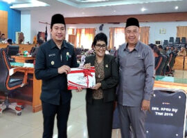 Paripurna DPRD BU, Eksekutif Sampaikan Tiga Nota Pengantar Sekaligus