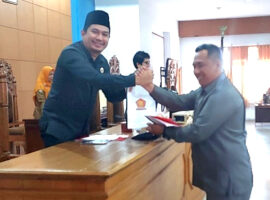 Paripurna Pandangan Fraksi-Fraksi DPRD BU Terhadap Tiga Raperda