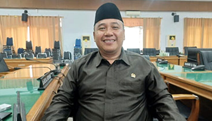 Pimpinan Dewan Minta Pemkab Segera Realisasikan Motor Dinas Kades