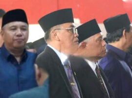 Waka II DPRD BU Hadiri Acara Wisuda Unras