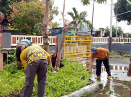 Tingkatkan Kebersihan dan Keceriaan lingkungan, Pemdes Semiring Gelar Kerja Bakti Awal Tahun