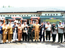 Pj Bupati Banyuasin Serahkan Bantuan 42 Unit Traktor Dari Kementan ke Poktan