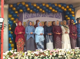Orang Tua dan Wali Murid SMP N 6 Rantau Bayur Gelar Tasyakuran Pelepasan Siswa