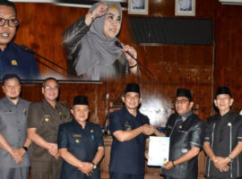 RAPBD-P 2025 dan Lima Raperda Diajukan, Paripurna DPRD Rejang Lebong Beri Respons Positif