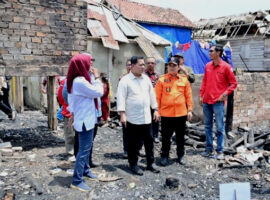 Bupati Askolani Pastikan Pembangunan Rumah Warga Terdampak Kebakaran