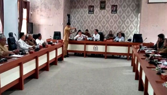 Komisi III DPRD Rejang Lebong Tegaskan, Kontraktor Wajib Perbaiki Jalan Bermasalahnya