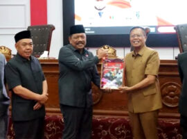 Paripurna DPRD Provinsi Bengkulu Penyampaian LKPJ 2025