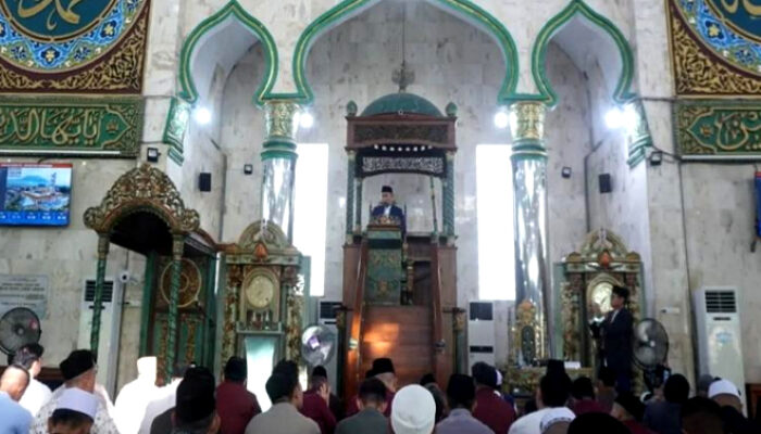 Walikota Lubuk Linggau Sholat Idul Fitri 1447 H di Masjid Agung As-Salam
