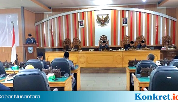 Paripurna DPRD BU, Jawaban Eksekutif Atas Pandangan Umum Fraksi Terhadap 3 Raperda