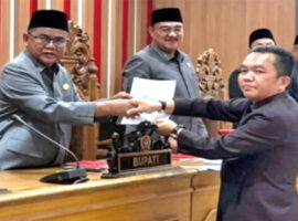 Paripurna DPRD Bengkulu Utara, Pandangan Akhir Fraksi Terhadap Raperda Perubahan APBD